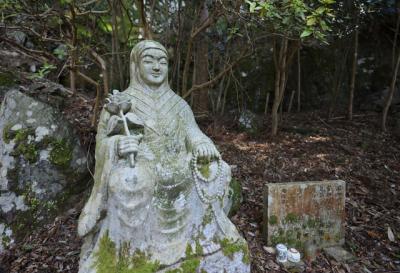 八百比丘尼