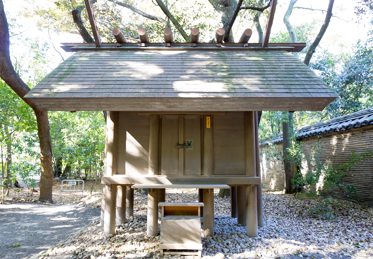 西八百萬神社 社殿