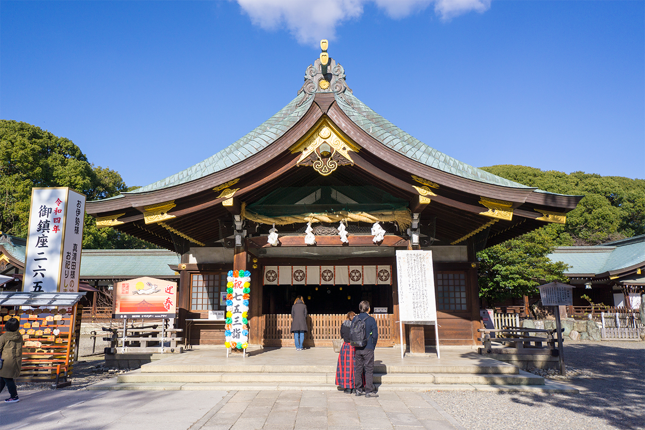 真清田神社 拝殿