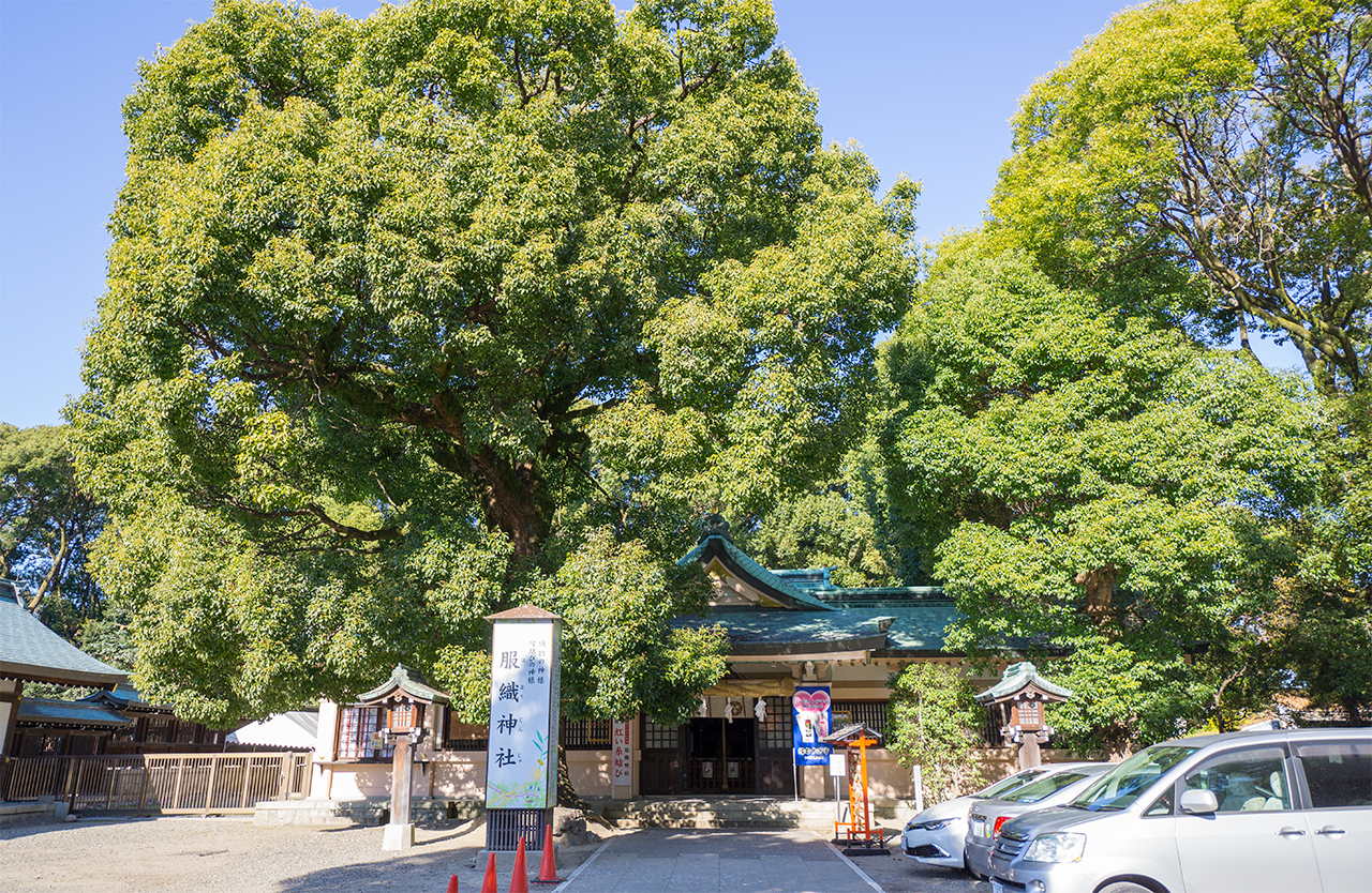 真清田神社 服織神社 社殿