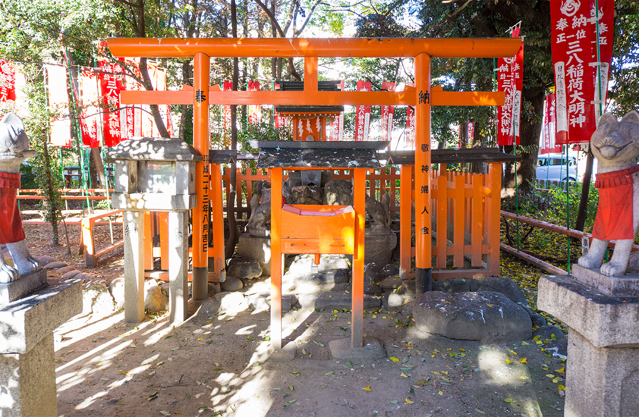 真清田神社 三八稲荷 外の社殿