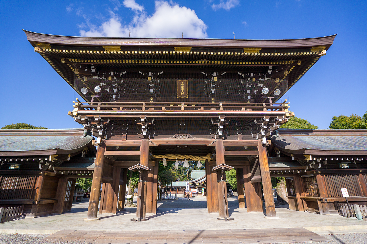 真清田神社 楼門