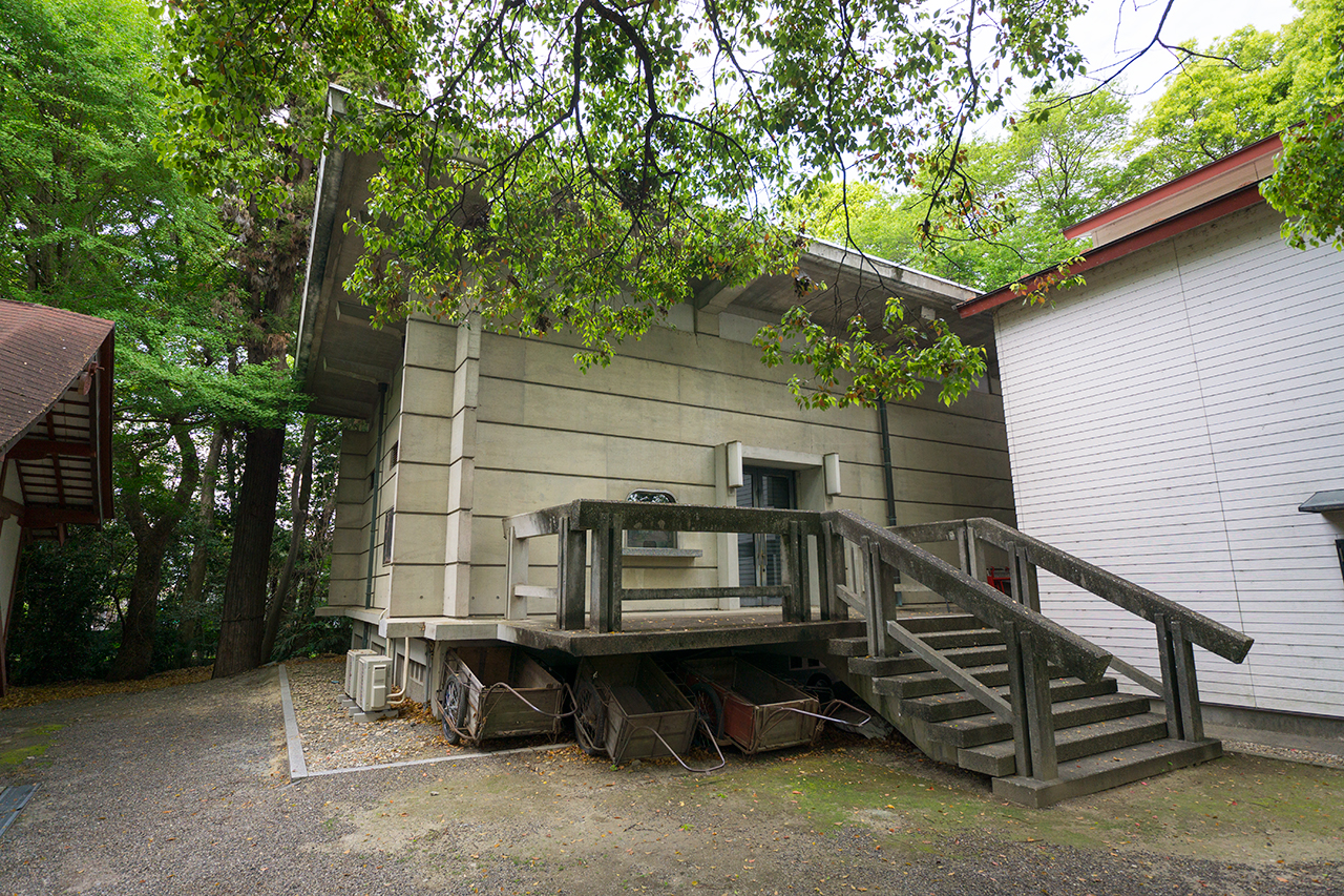 津島神社 宝物庫