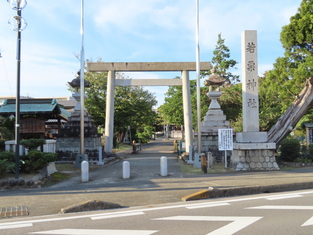 拝殿