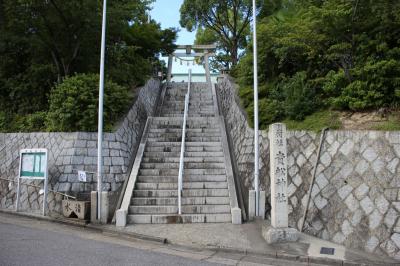 貴船神社 社号標と鳥居