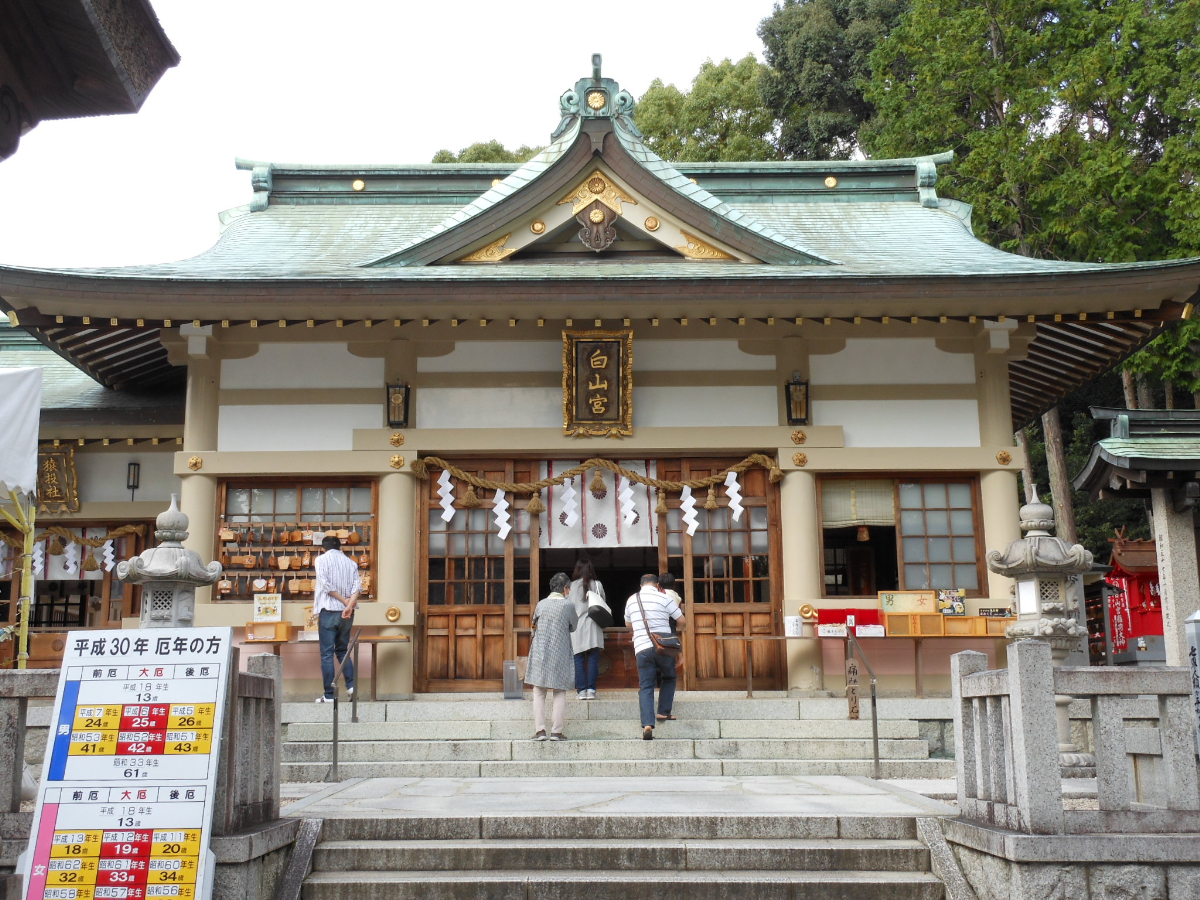 拝殿