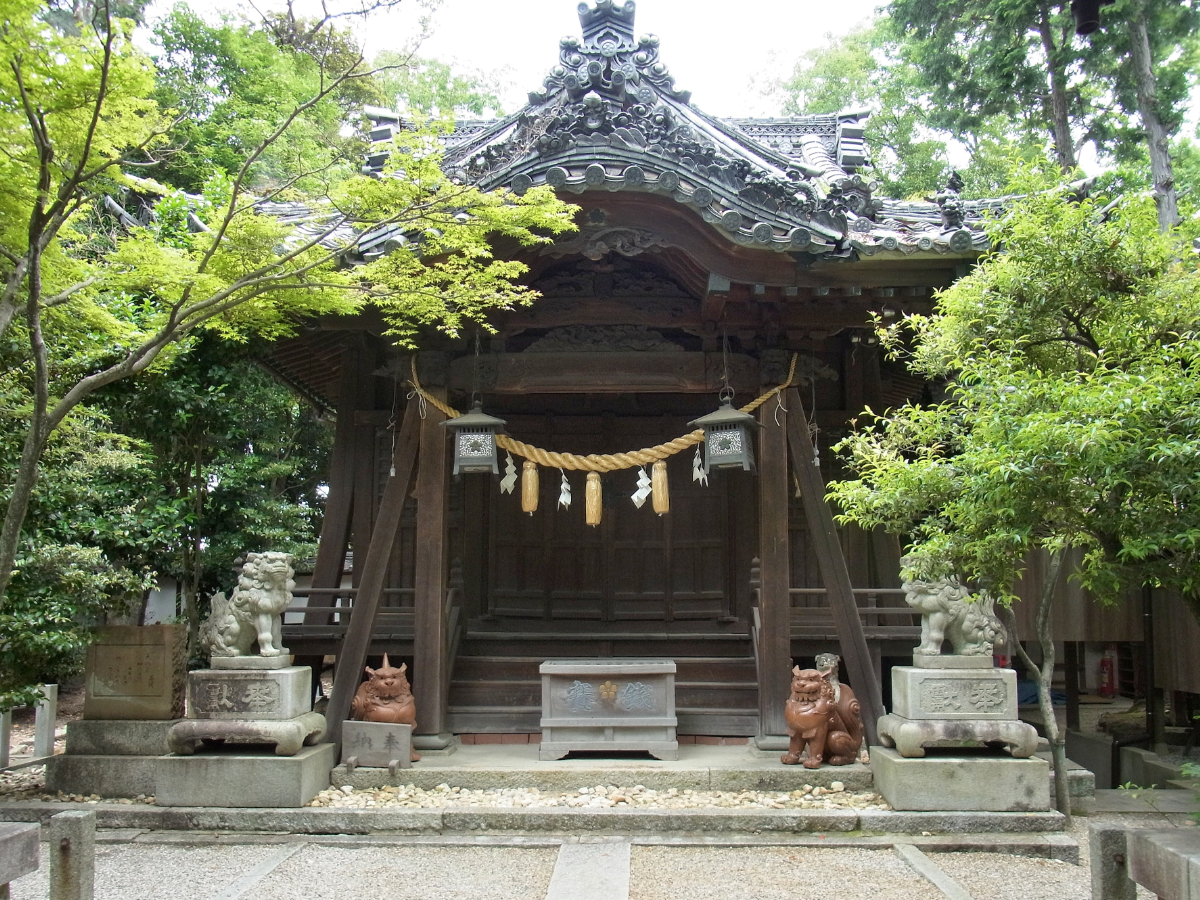 拝殿