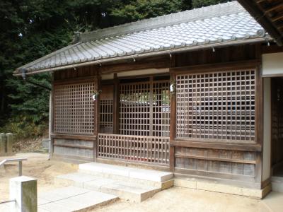 児神社 拝殿