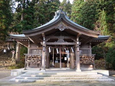 真山神社 拝殿