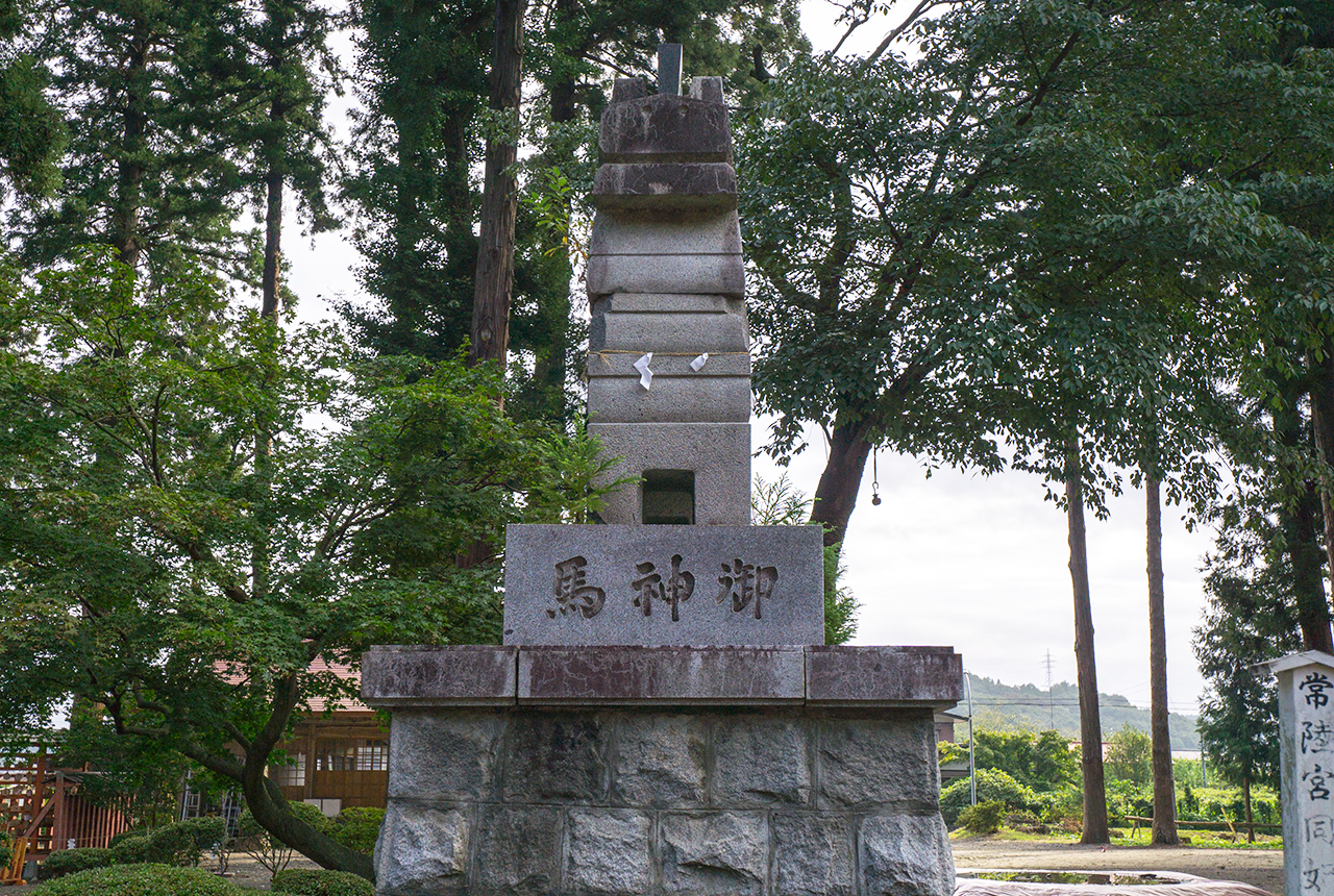 お土産の八幡馬
