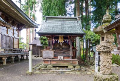 櫛引八幡宮 神明宮 社殿