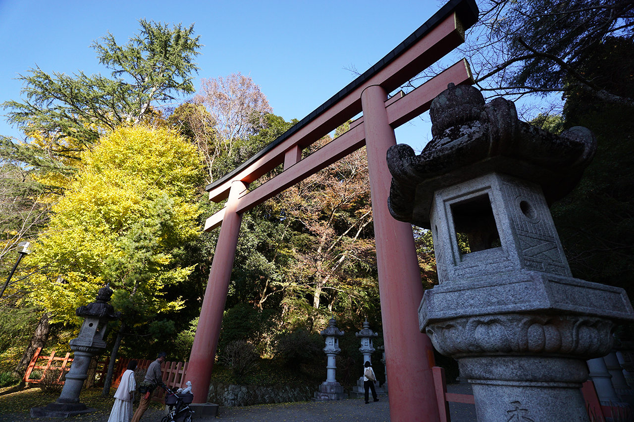 二の鳥居アップ