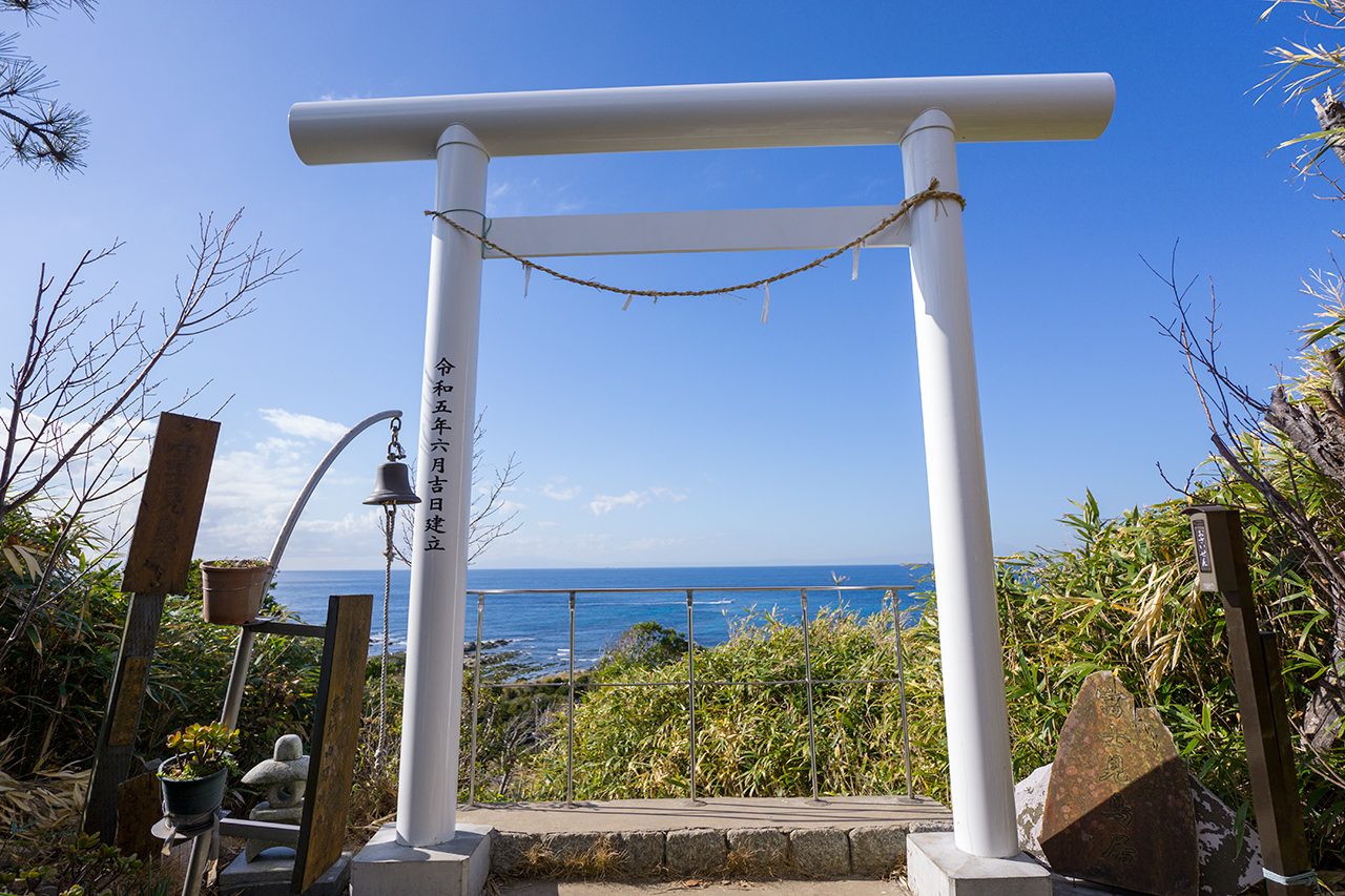 霊峰富士遥拝所の鳥居