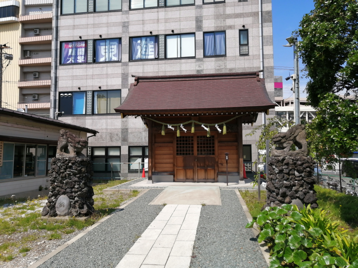拝殿