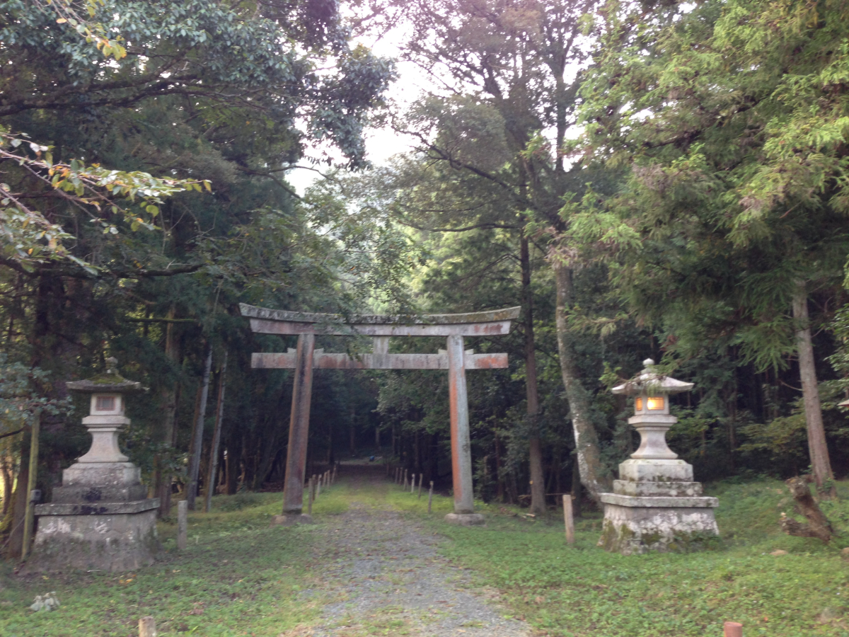 鳥居