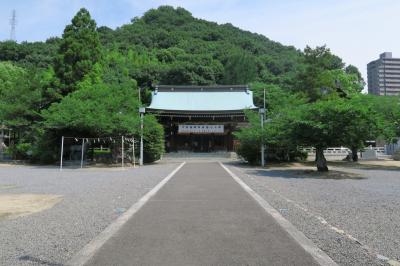 愛媛県護国神社 拝殿