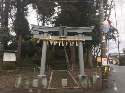飯部磐座神社 鳥居と石段