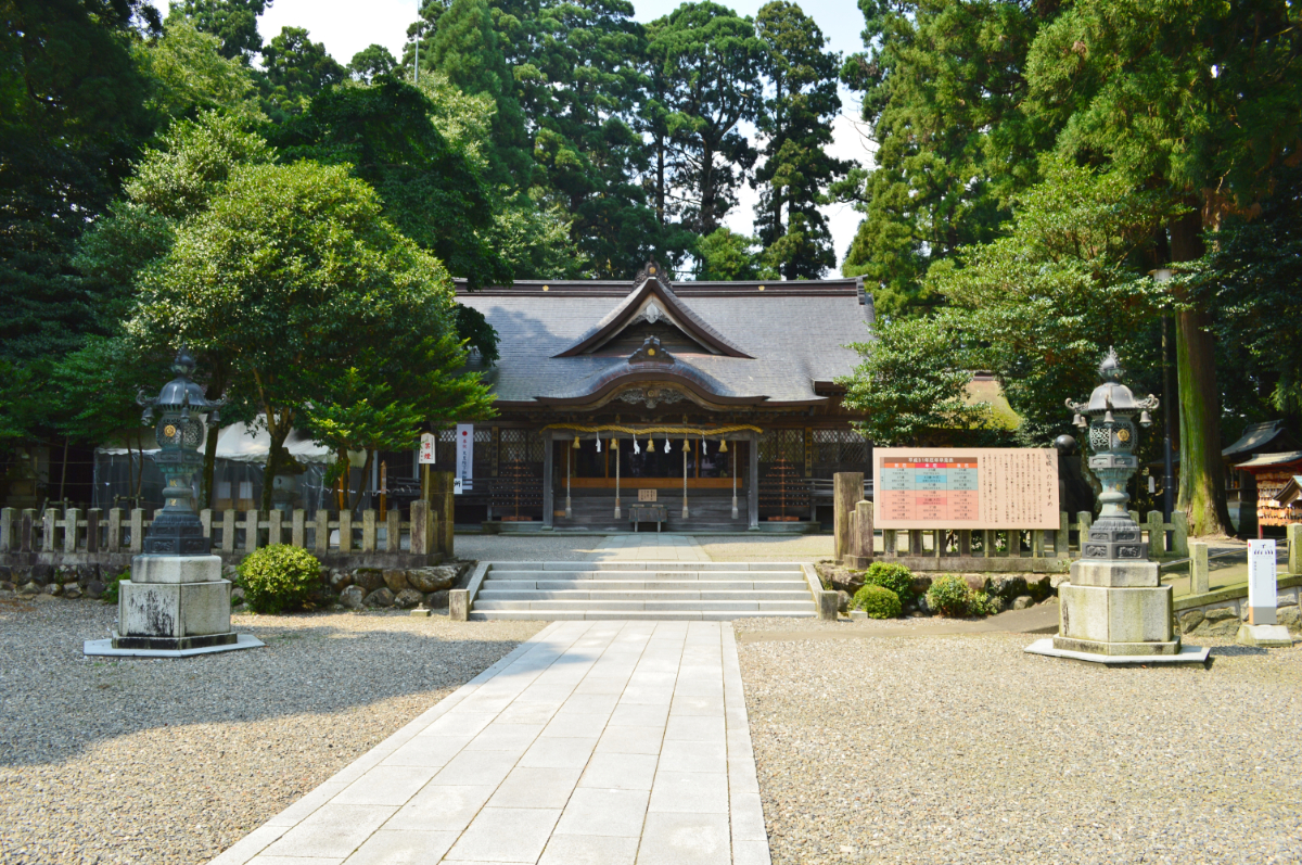 拝殿