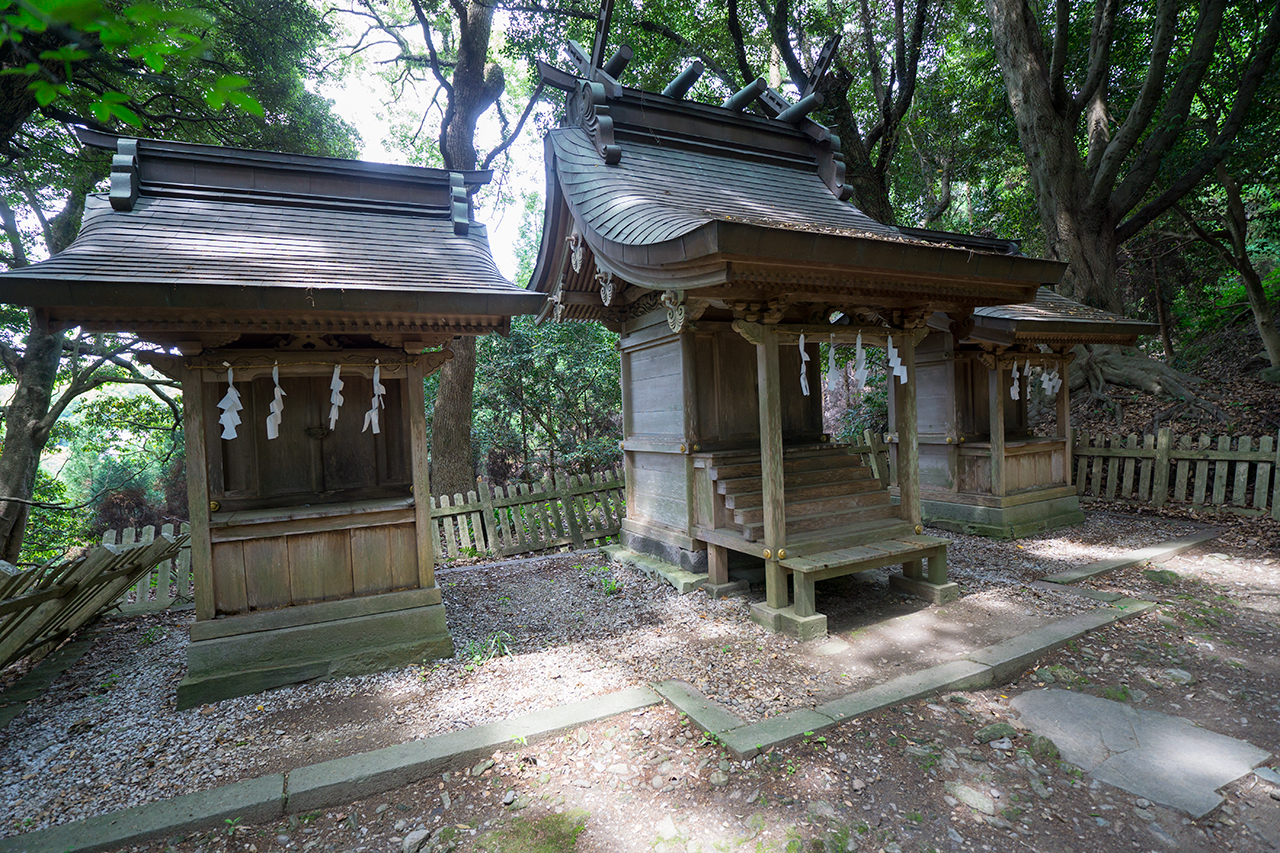 伊勢御祖神社 社殿 横