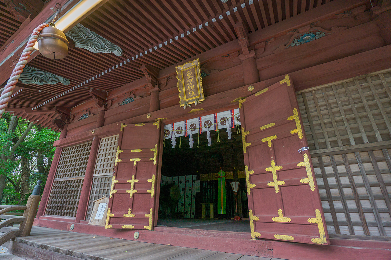 愛宕神社 拝殿と扁額