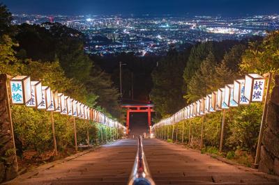 高良大社 献灯祭の石段