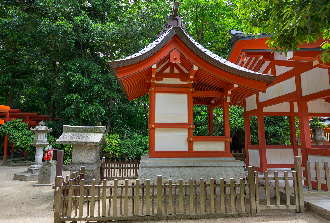 荒熊白髭稲荷神社 本殿