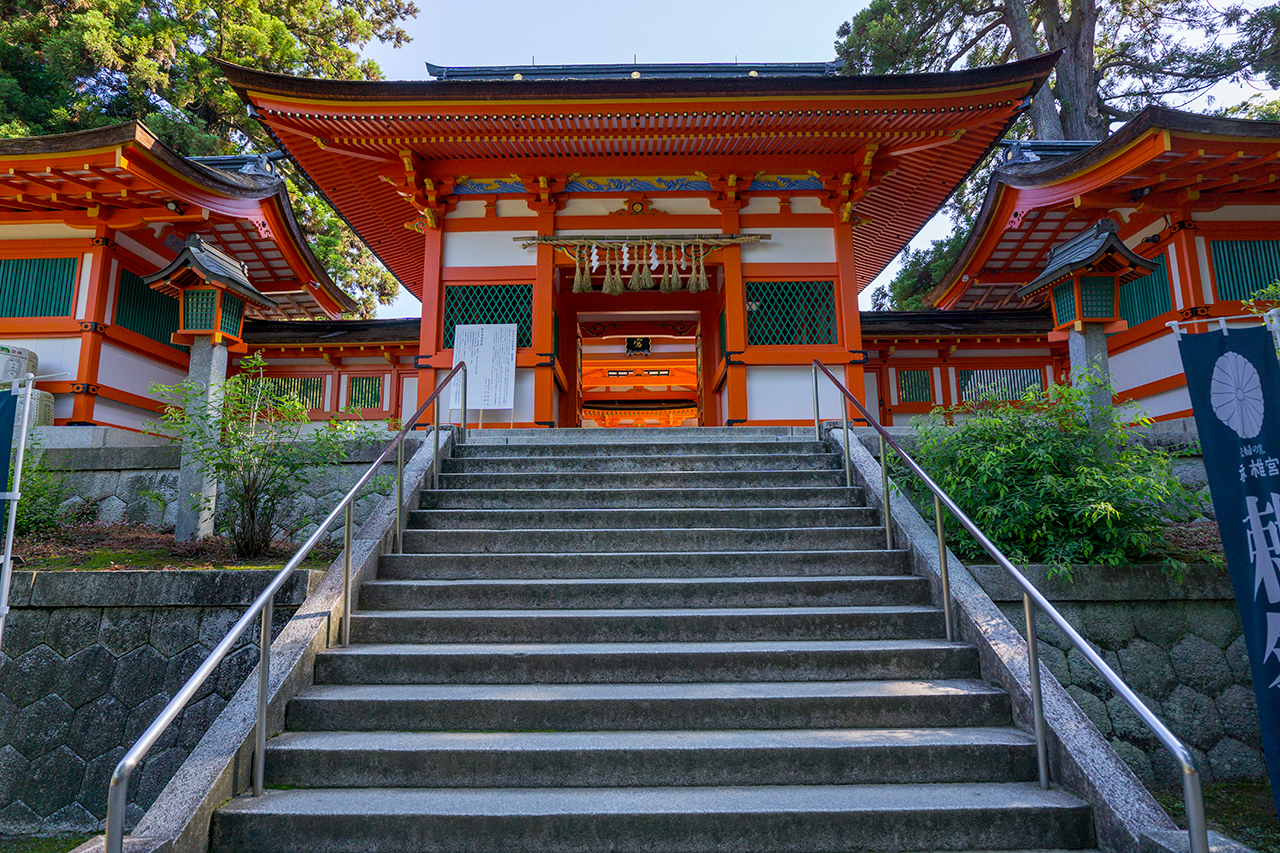 中門