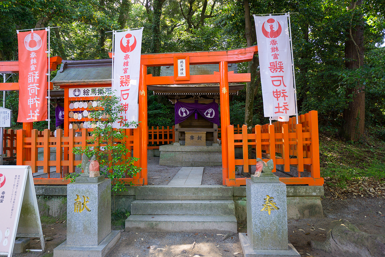 鶏石神社 社殿
