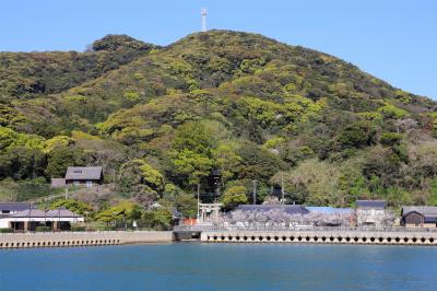 宗像大社 中津宮 中津宮の鳥居と御嶽山