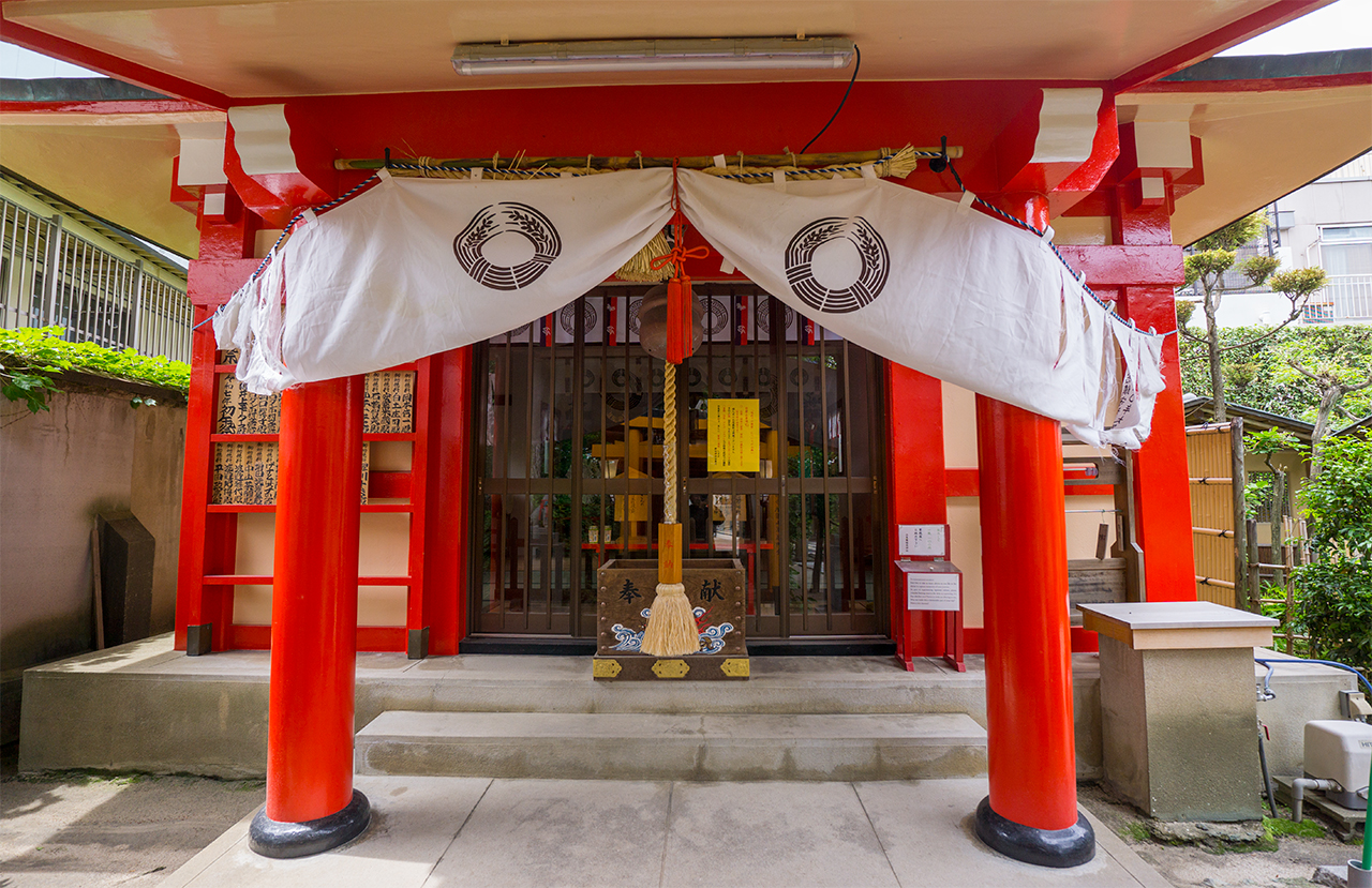 注連懸稲荷神社 社殿 
