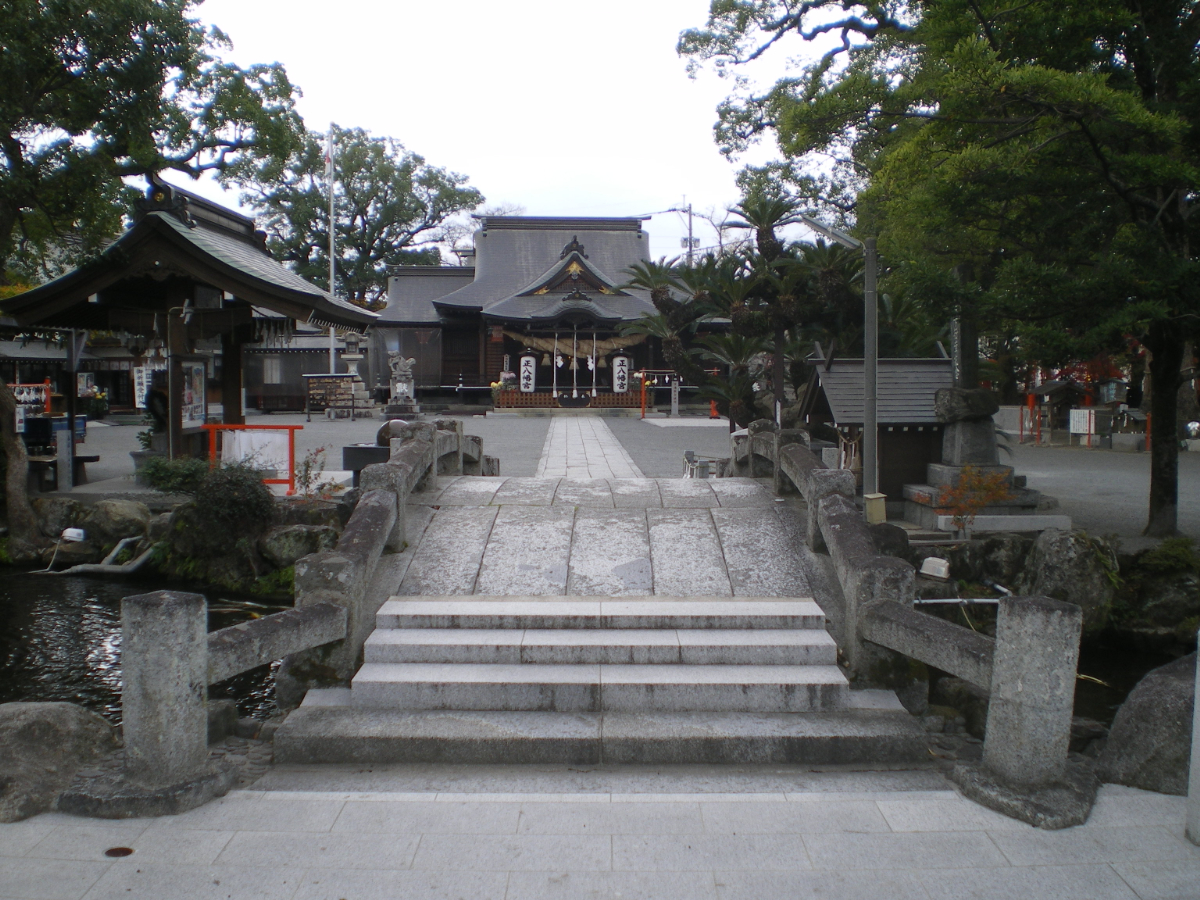 神橋と拝殿
