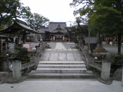 正八幡宮 神橋と拝殿