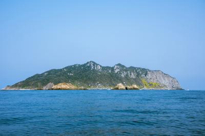 宗像大社 沖津宮 南東から眺めた沖ノ島