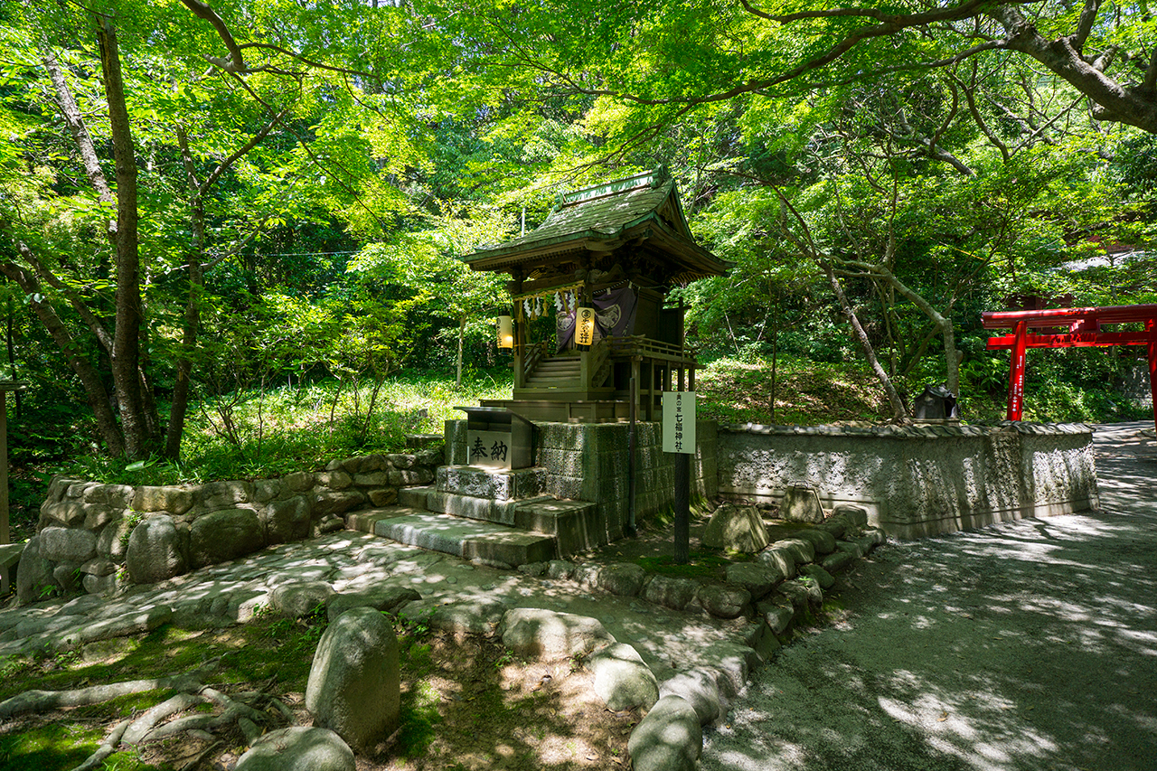 一番社 七福神社