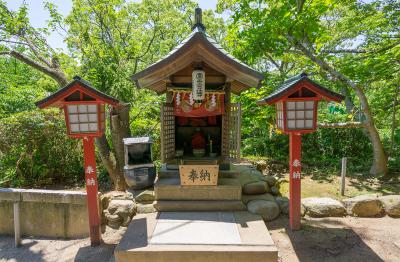 宮地嶽神社 万地蔵尊 社殿