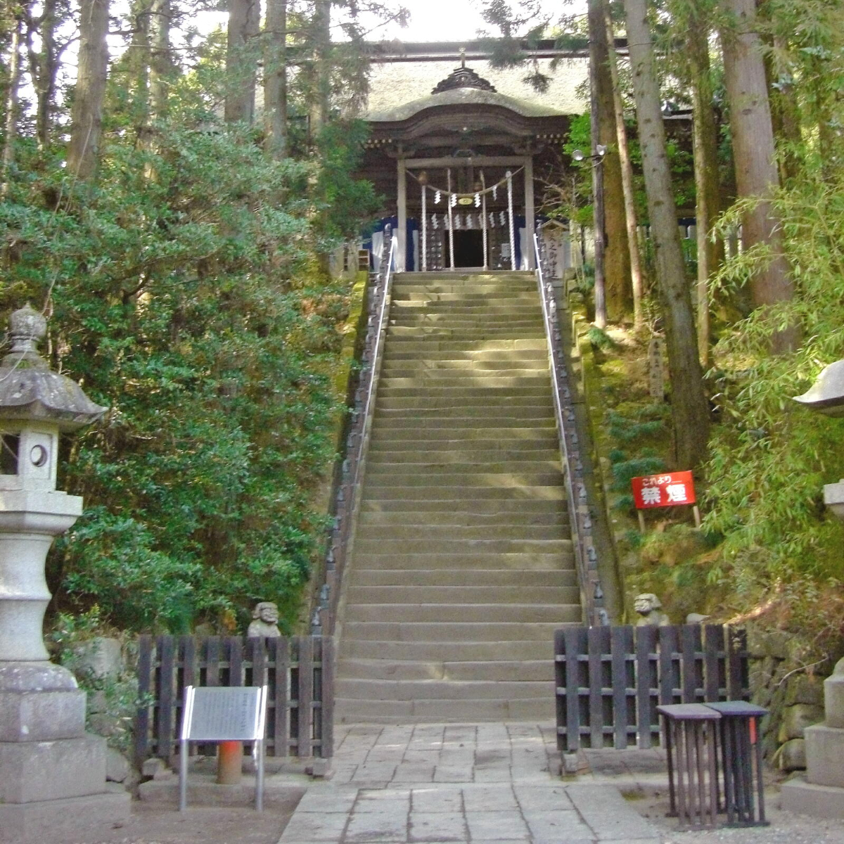 拝殿