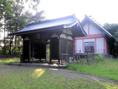 采女神社 拝殿