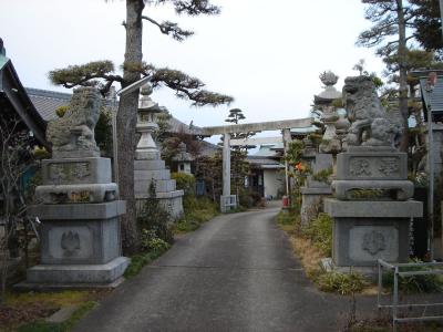 今尾神社 鳥居と参道