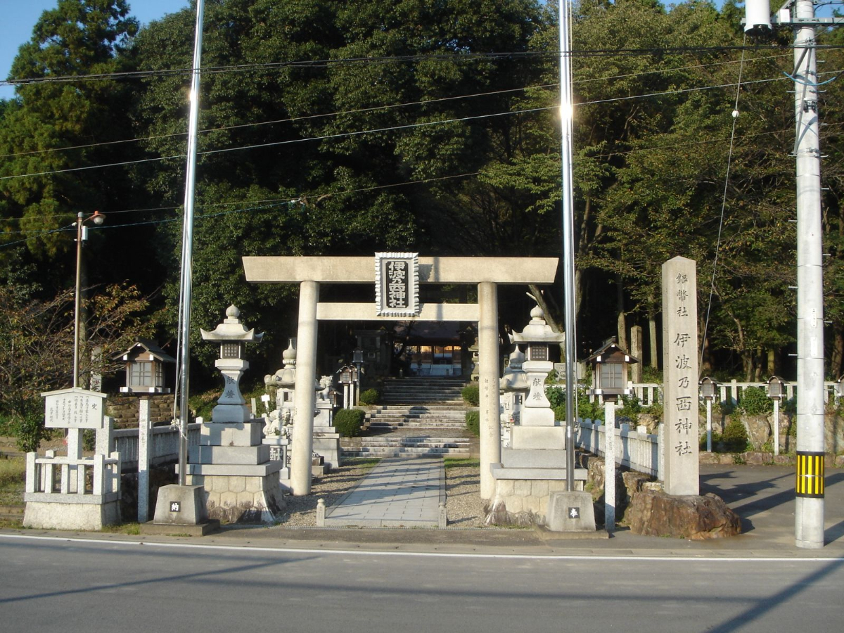 鳥居と参道