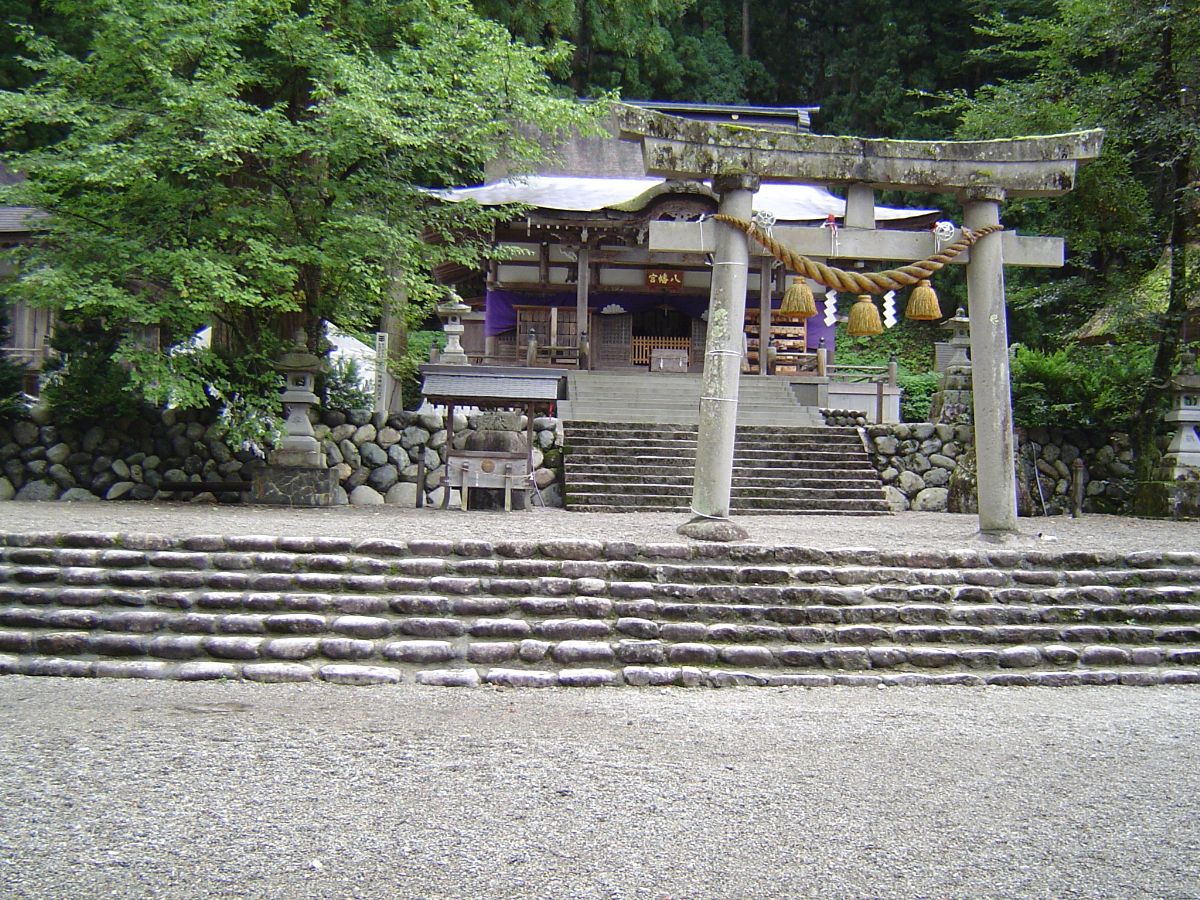 拝殿