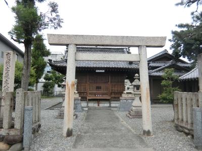神明神社 鳥居と拝殿