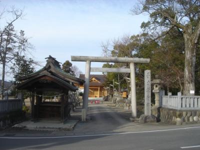 手力雄神社 鳥居と拝殿