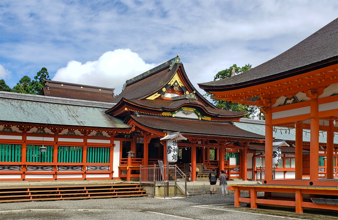 南宮大社 高舞殿・拝殿・本殿