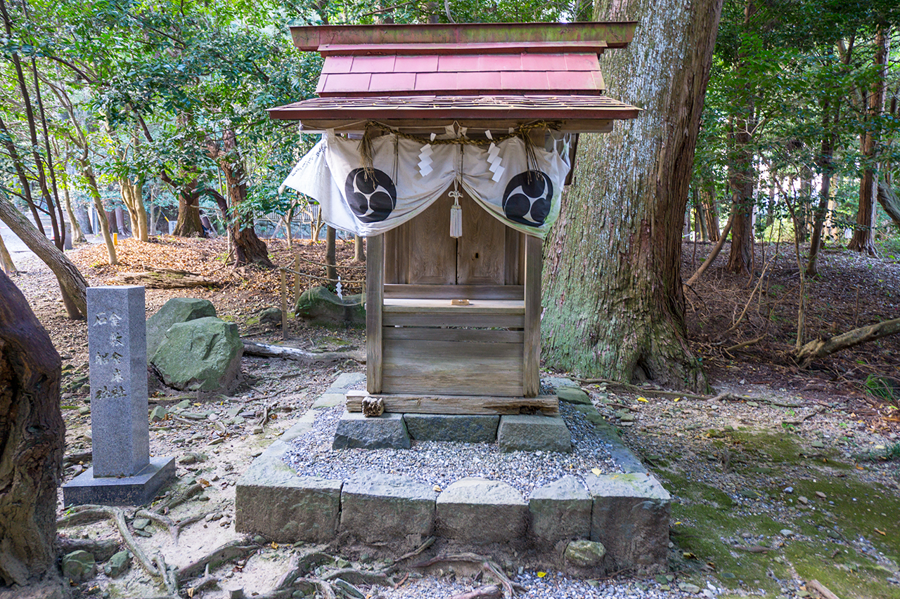 南宮大社 金敷金床神社 社殿