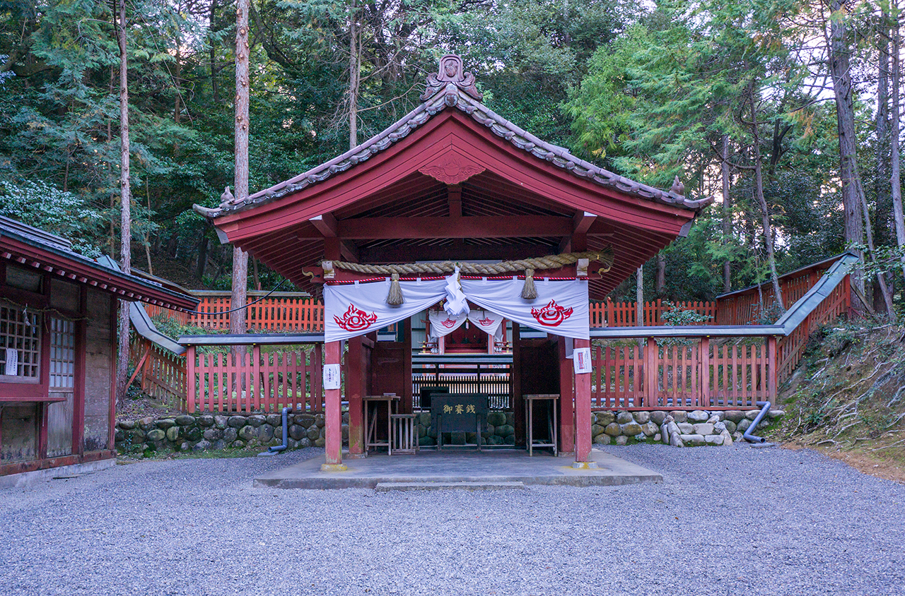 南宮大社 南宮稲荷神社 拝殿
