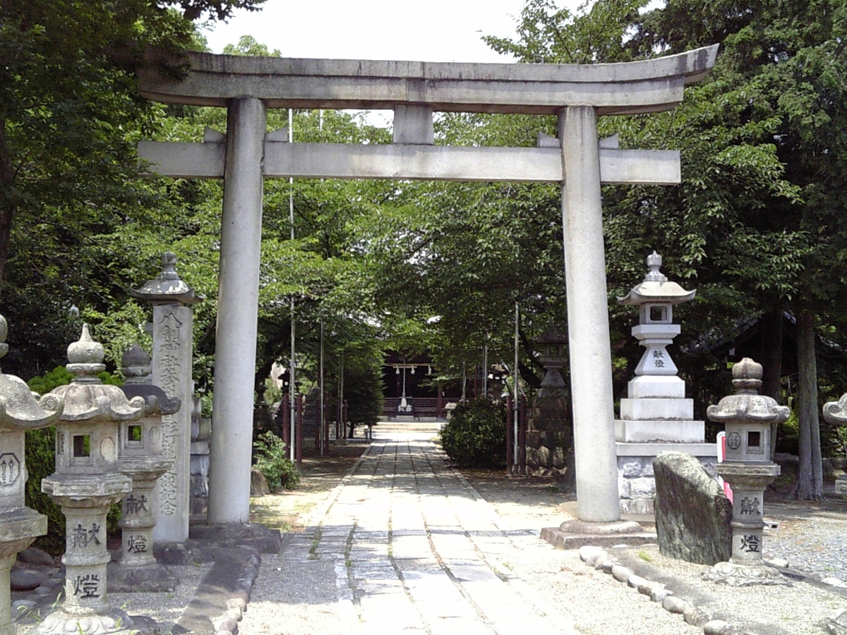 鳥居と参道