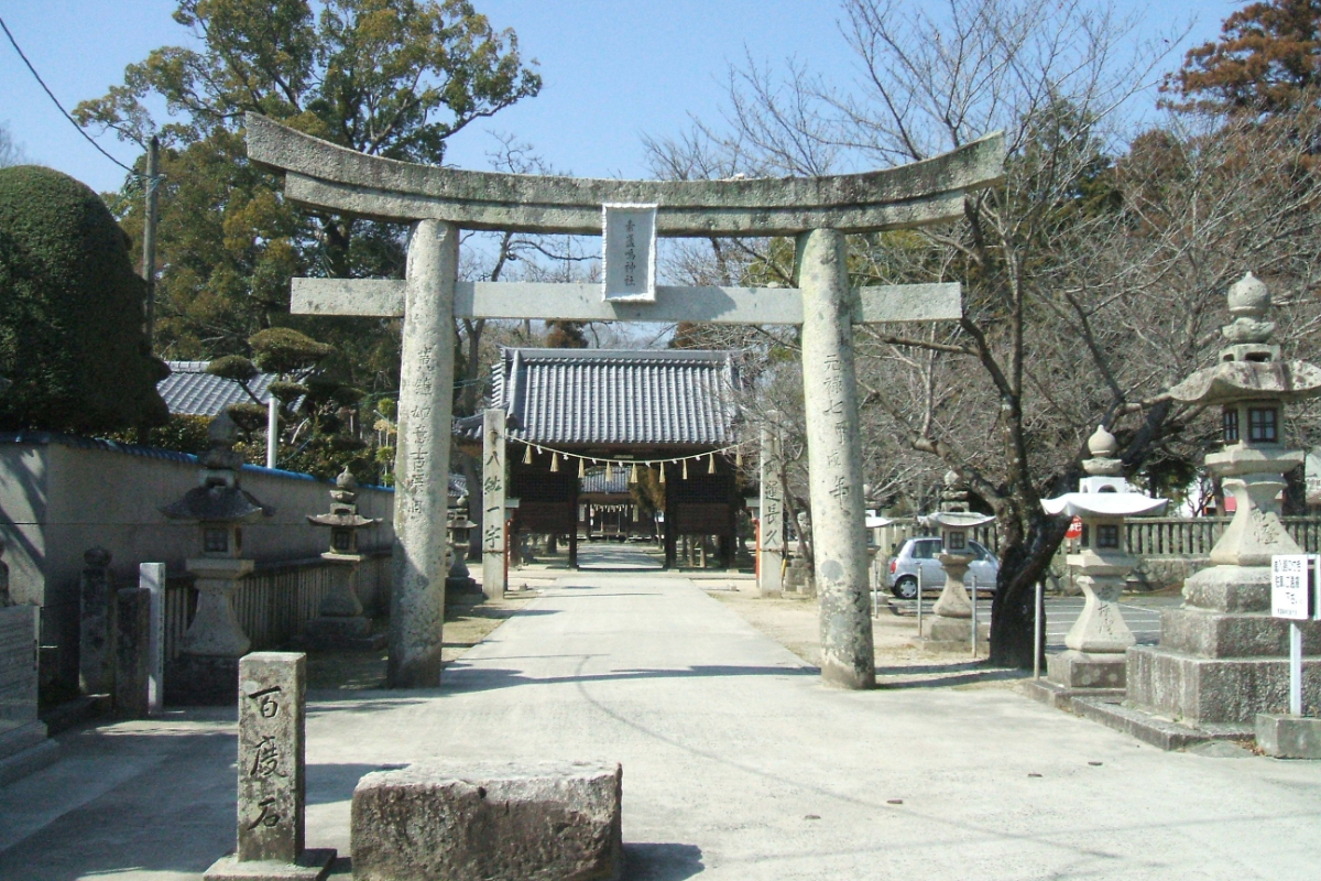 鳥居と神門