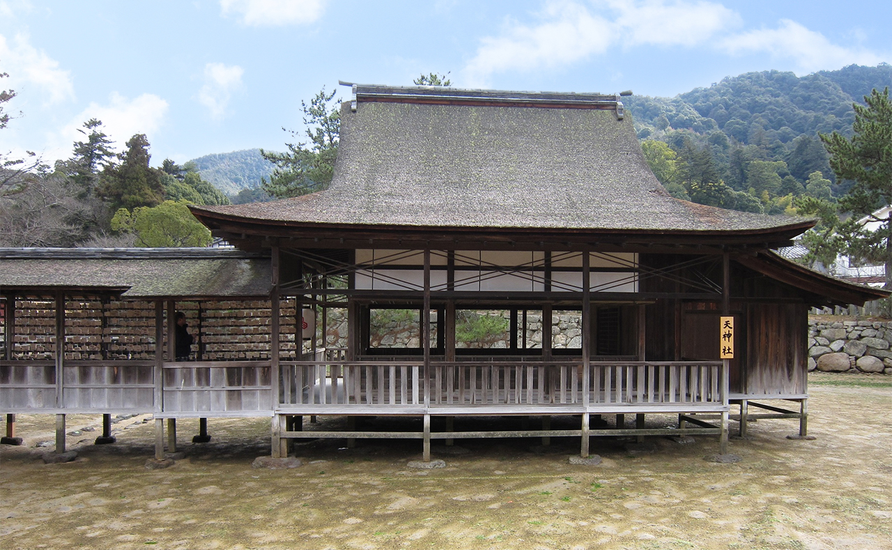満潮時の天神社