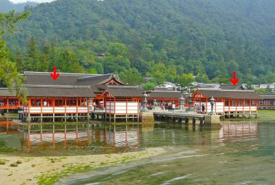 厳島神社 左右にある楽房