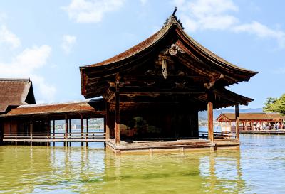 厳島神社 能舞台